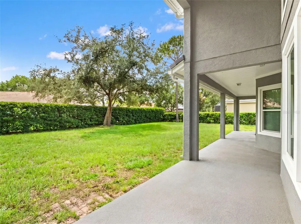 25622 HAWKS RUN LANE Sorrento, FL 32776