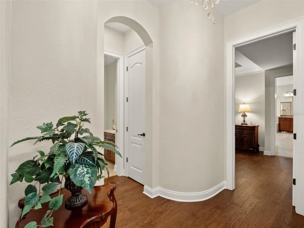 25622 HAWKS RUN LANE Sorrento, FL 32776