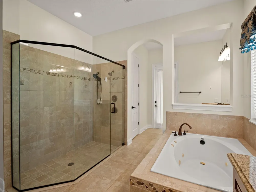 25622 HAWKS RUN LANE Sorrento, FL 32776