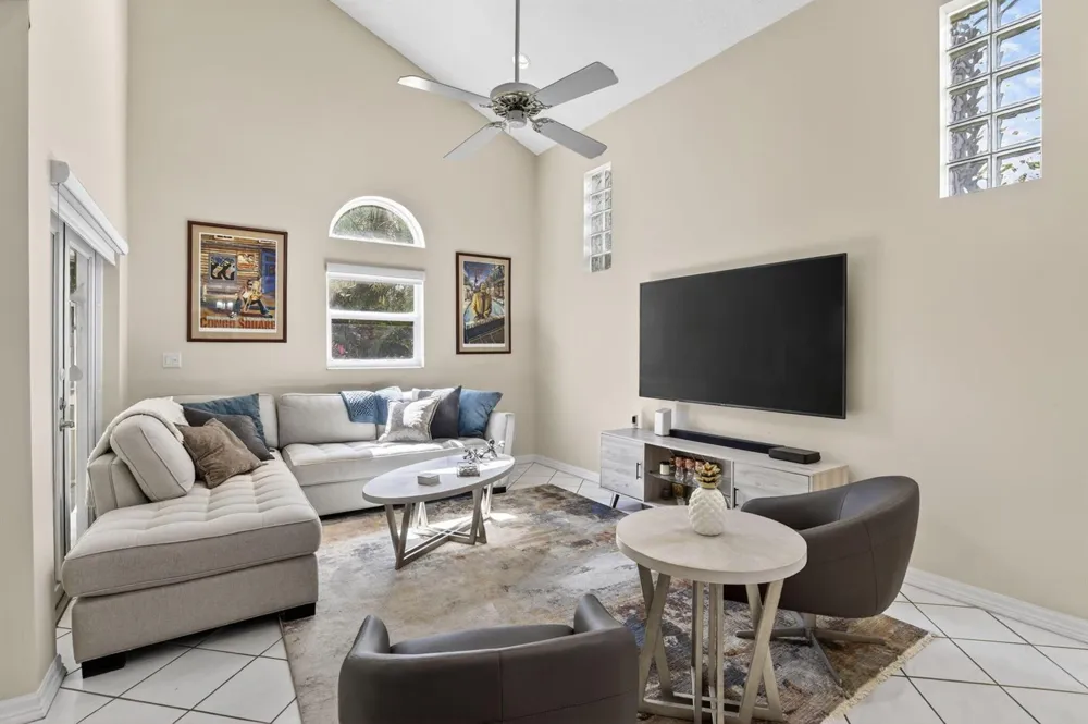 1306 SE 5th Court Dania Beach, FL 33004