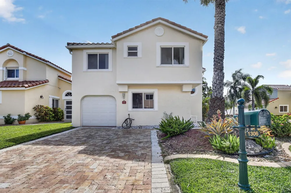 1306 SE 5th Court Dania Beach, FL 33004