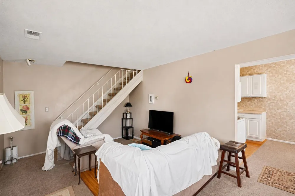 39762 Village Wood Circle Novi City, MI 48375