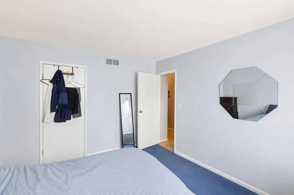 39762 Village Wood Circle Novi City, MI 48375