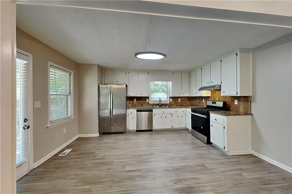 4125 Inola Trail NE Roswell, GA 30075
