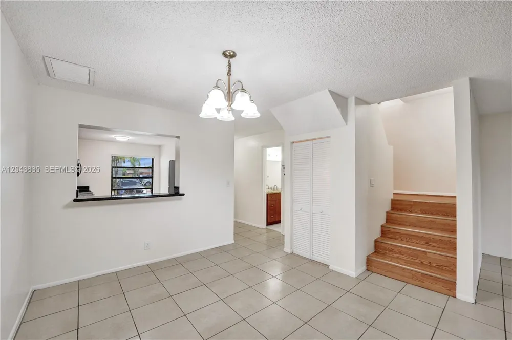 9220 NW 14th St #272 Pembroke Pines, FL 33024