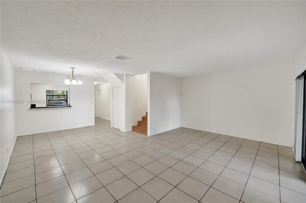 9220 NW 14th St #272 Pembroke Pines, FL 33024