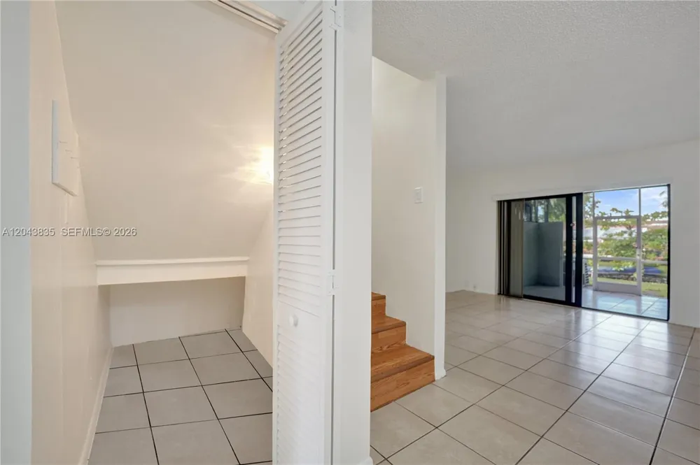9220 NW 14th St #272 Pembroke Pines, FL 33024