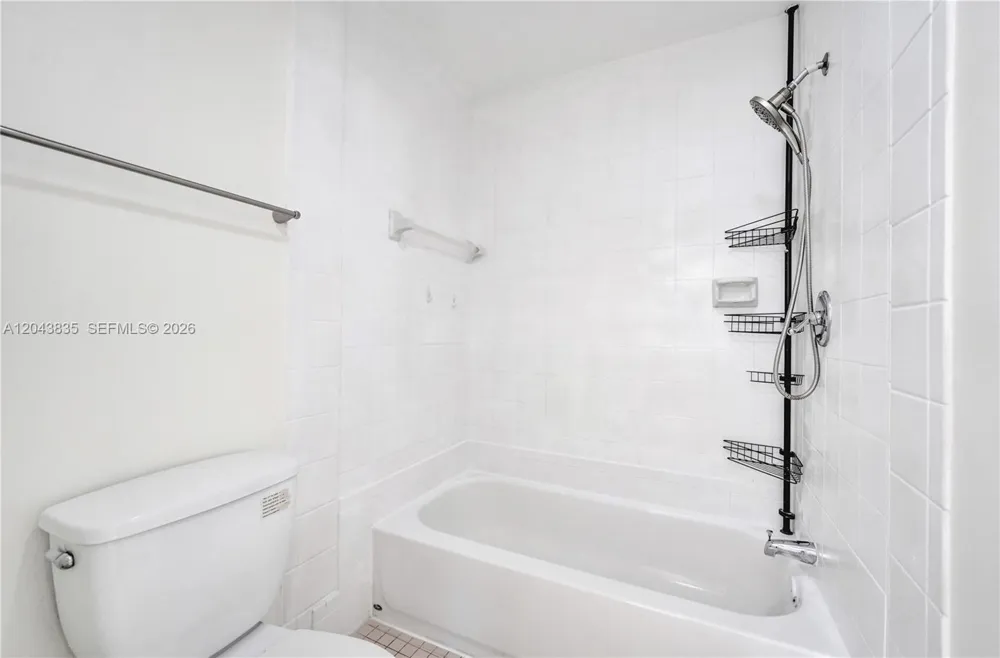 9220 NW 14th St #272 Pembroke Pines, FL 33024