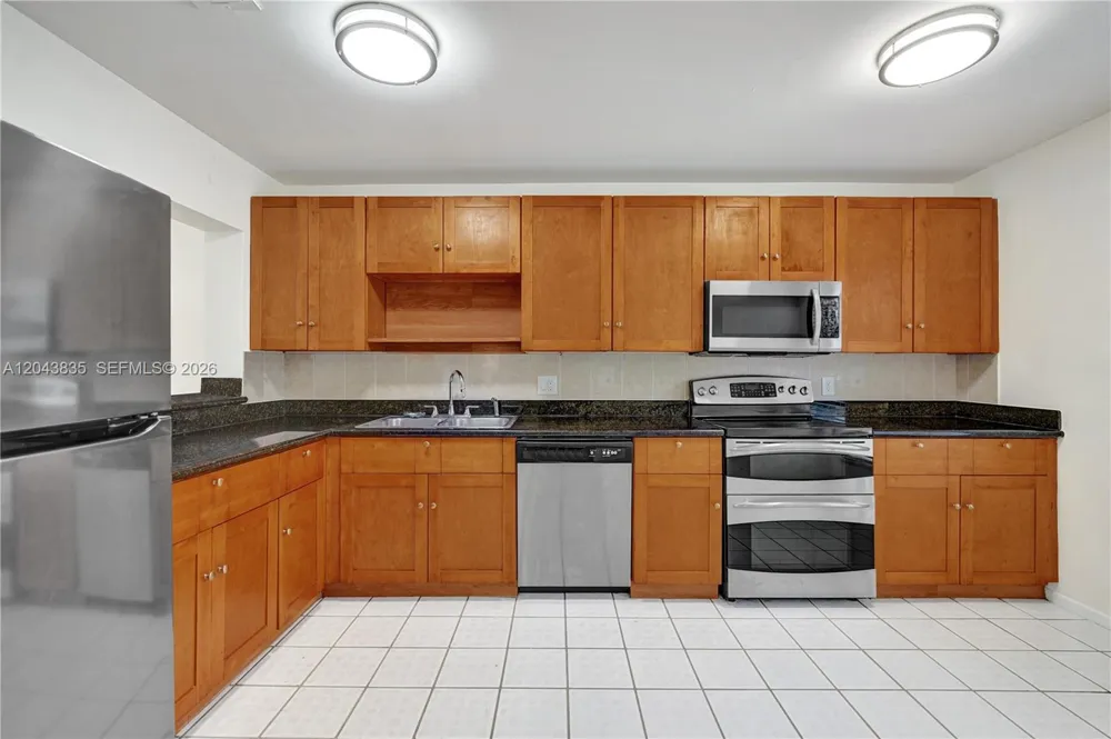 9220 NW 14th St #272 Pembroke Pines, FL 33024