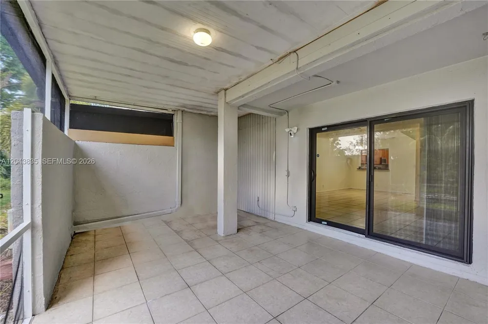 9220 NW 14th St #272 Pembroke Pines, FL 33024