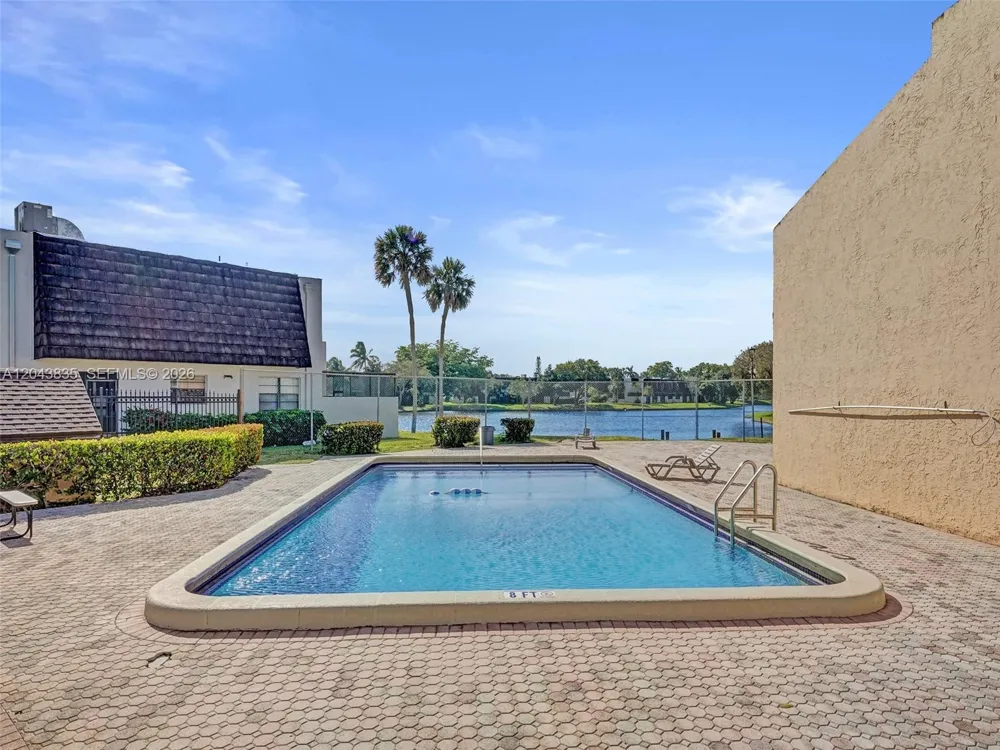 9220 NW 14th St #272 Pembroke Pines, FL 33024