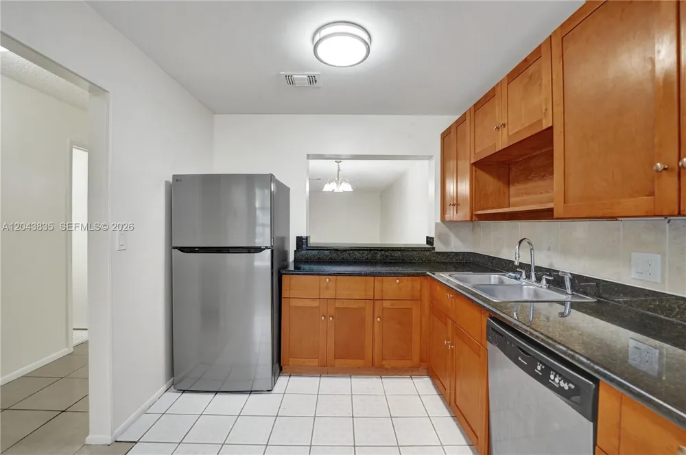 9220 NW 14th St #272 Pembroke Pines, FL 33024