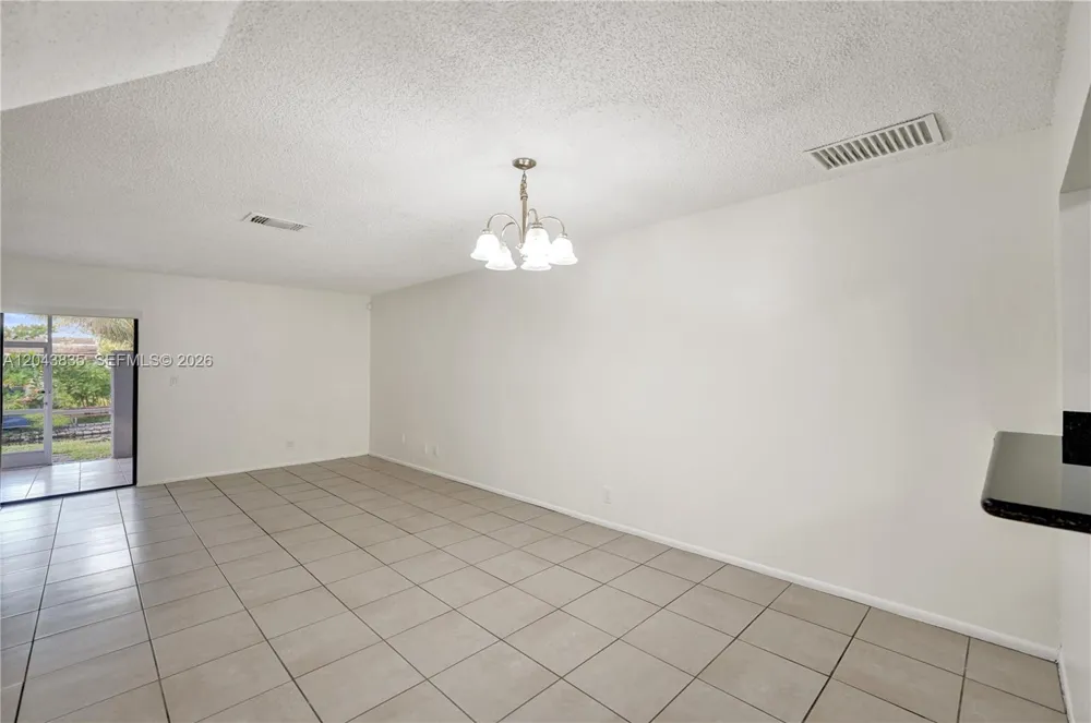 9220 NW 14th St #272 Pembroke Pines, FL 33024