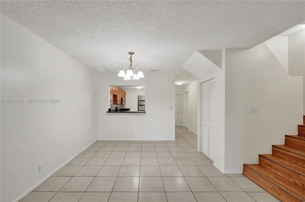 9220 NW 14th St #272 Pembroke Pines, FL 33024