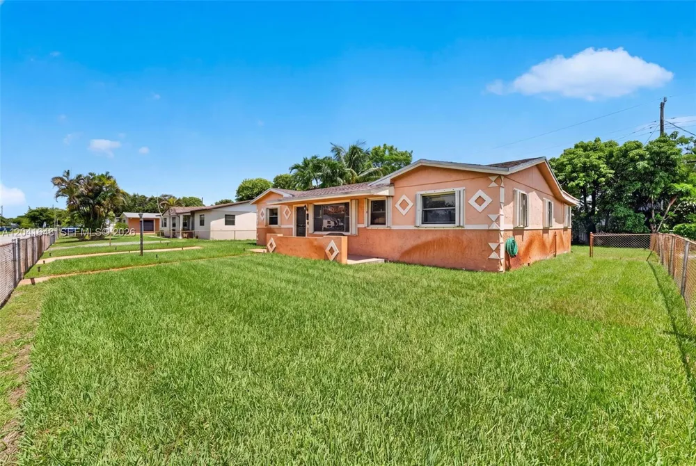 2915 NW 206th St Miami Gardens, FL 33056