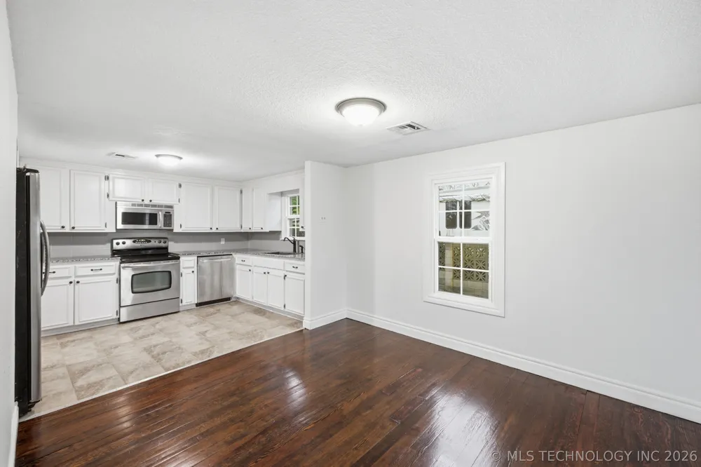 10035 Bryant Road Henryetta, OK 74437