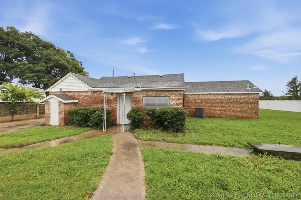 10035 Bryant Road Henryetta, OK 74437
