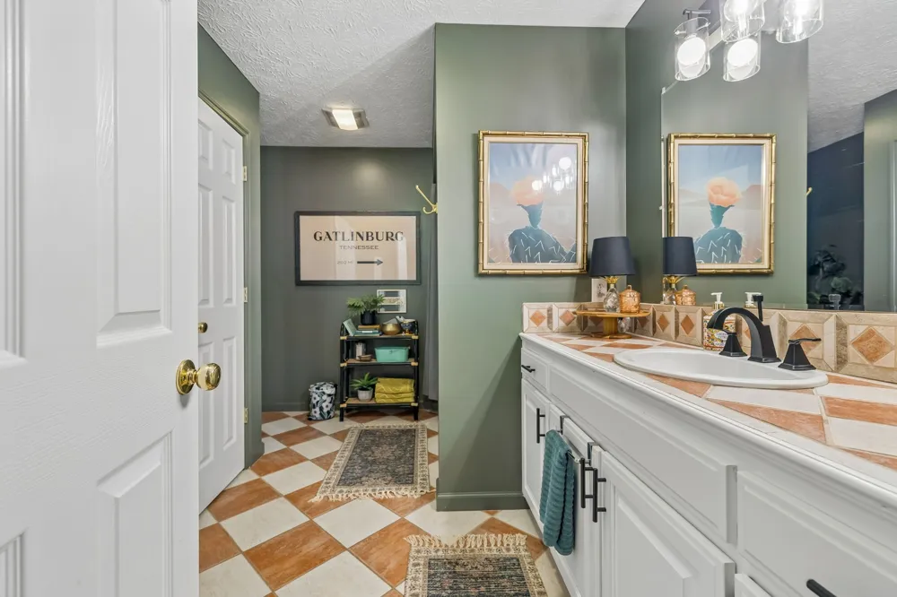 124 Poplar Dr Brush Creek, TN 38547