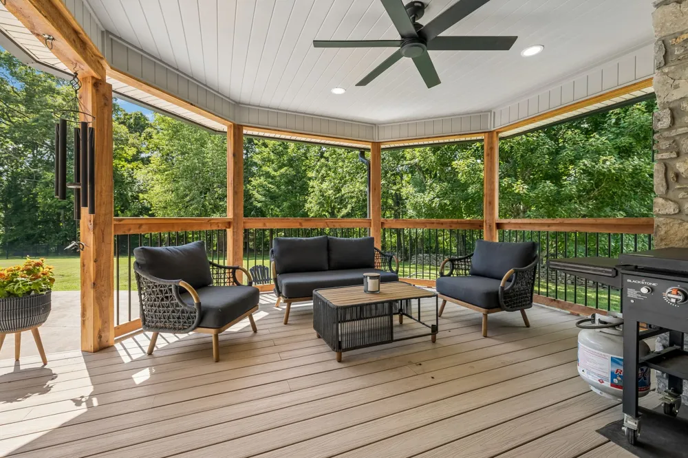 124 Poplar Dr Brush Creek, TN 38547