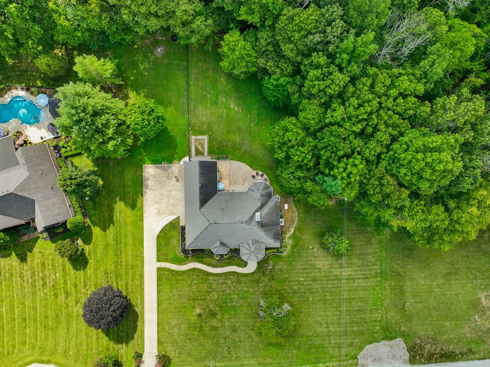124 Poplar Dr Brush Creek, TN 38547