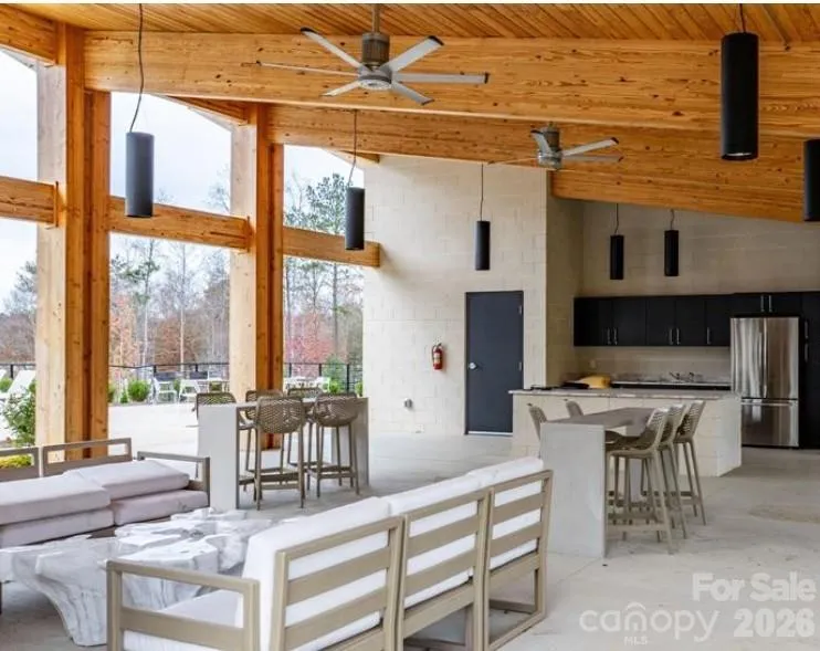 2171 Columbia Ridge Connelly Springs, NC 28612
