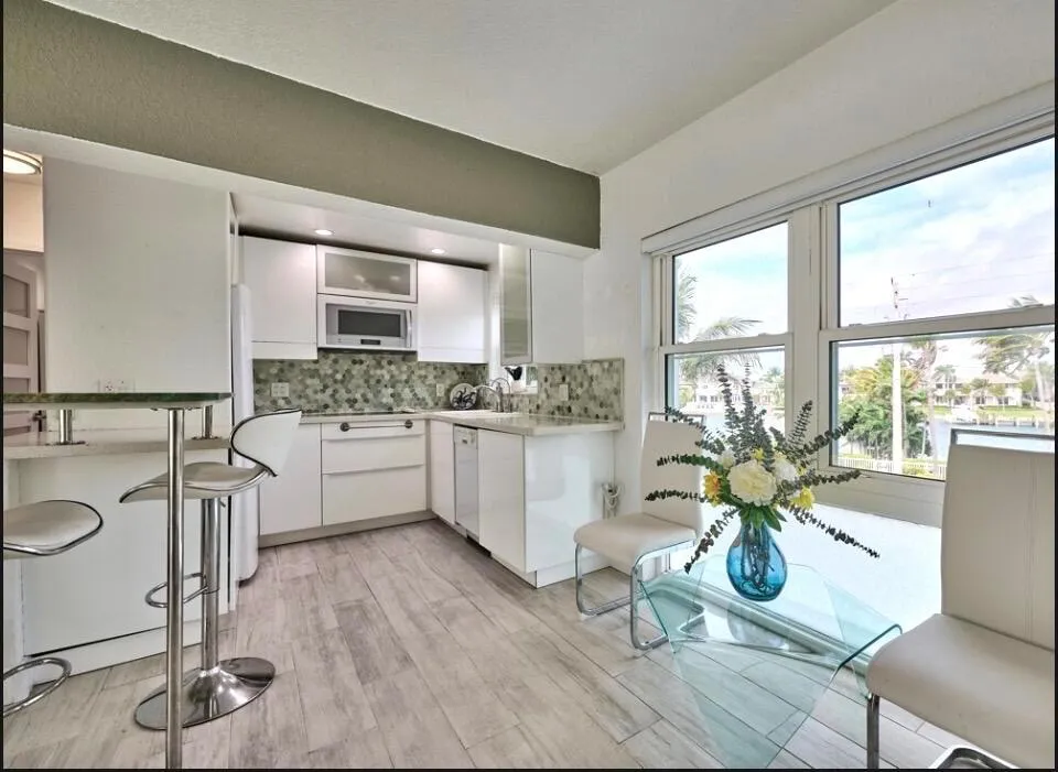1043 Hillsboro #21c Hillsboro Beach, FL 33062