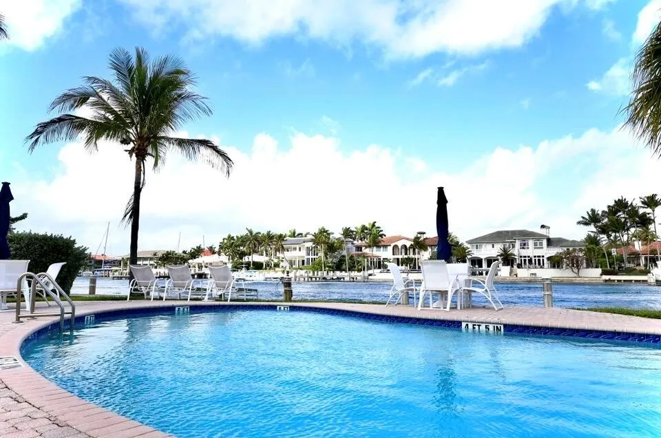 1043 Hillsboro #21c Hillsboro Beach, FL 33062