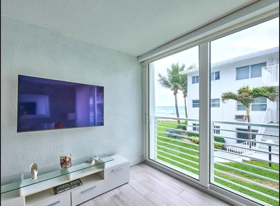 1043 Hillsboro #21c Hillsboro Beach, FL 33062