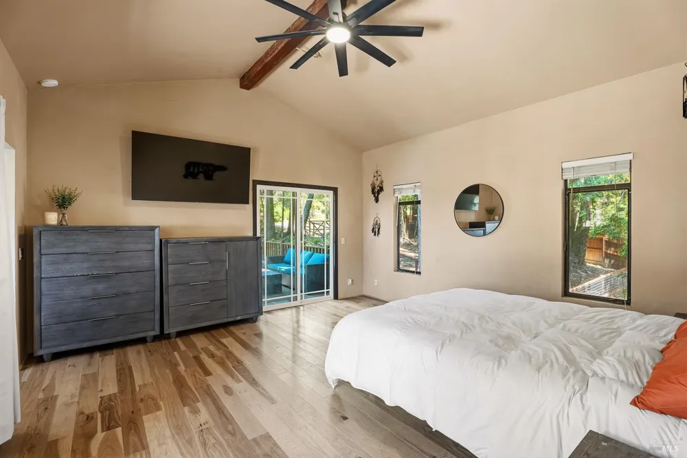 43345 Brushy Ridge Loop Annapolis, CA 95412