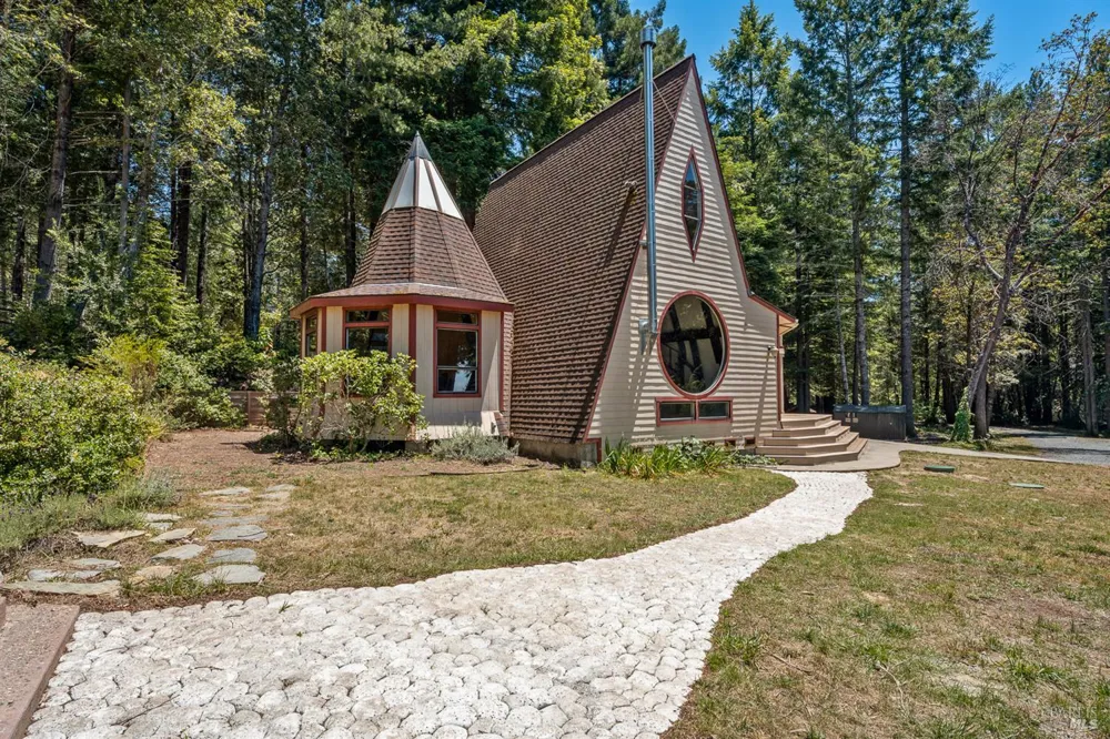 43345 Brushy Ridge Loop Annapolis, CA 95412