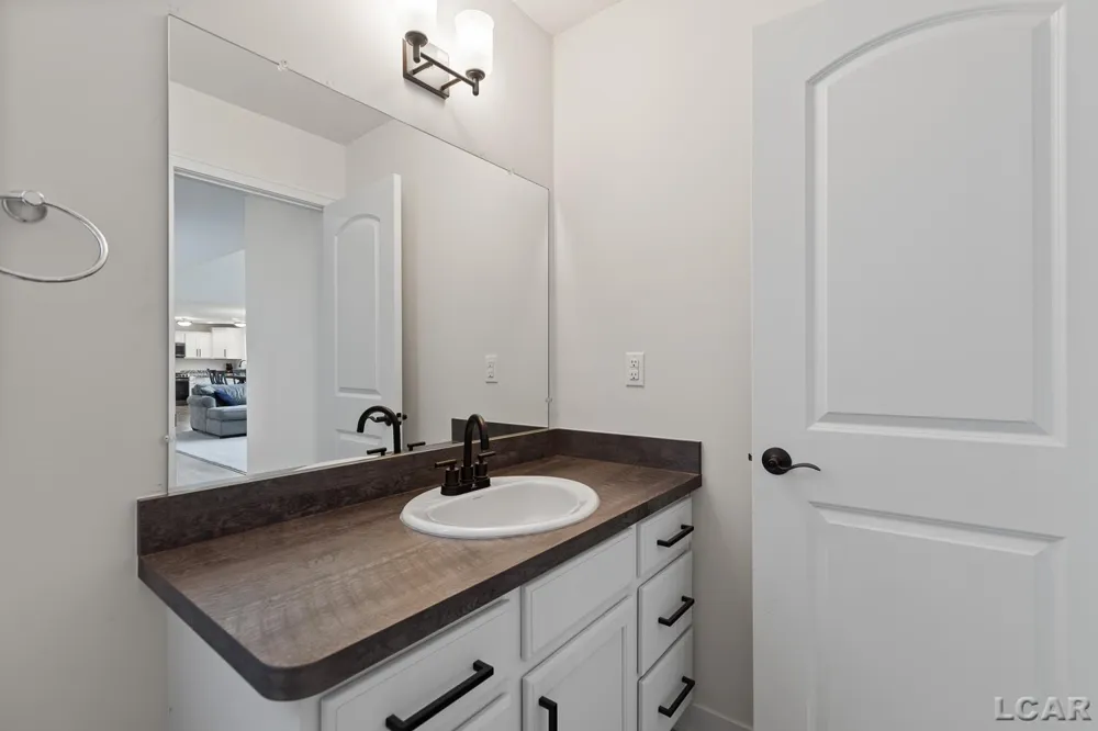 1708 Nicholas Lane Raisin Township, MI 49221