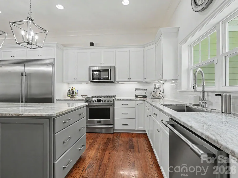 9560 Regent Drive Davidson, NC 28036