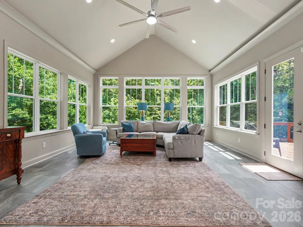 9560 Regent Drive Davidson, NC 28036