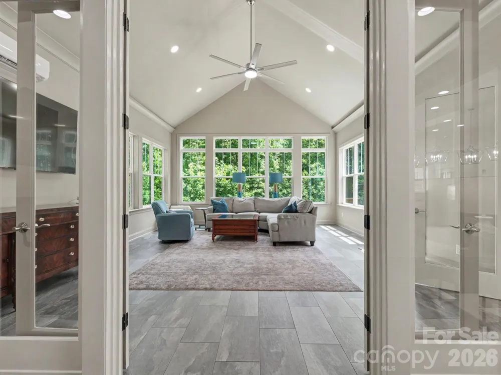 9560 Regent Drive Davidson, NC 28036