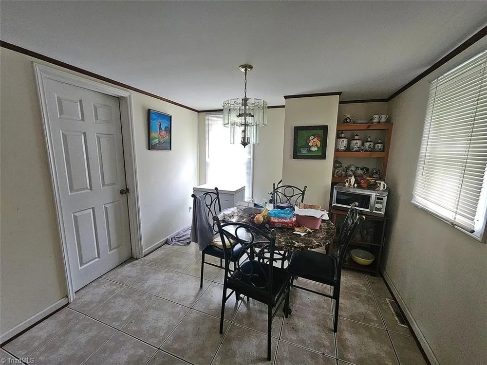1935 Needmore Road Woodleaf, NC 27054