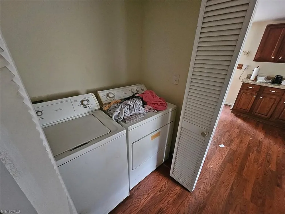 1935 Needmore Road Woodleaf, NC 27054