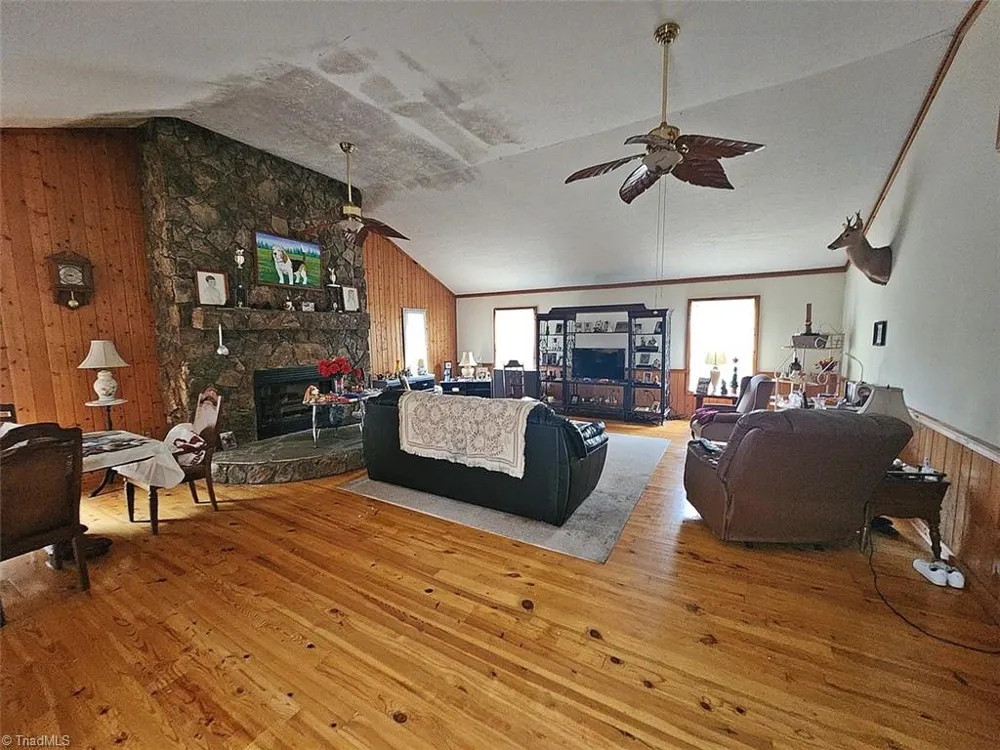1935 Needmore Road Woodleaf, NC 27054