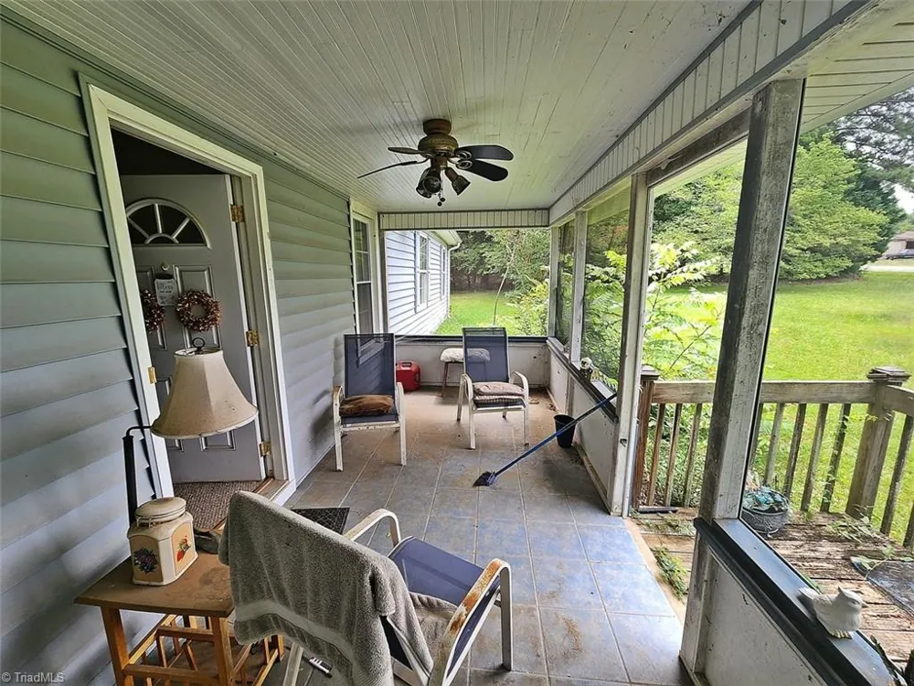 1935 Needmore Road Woodleaf, NC 27054