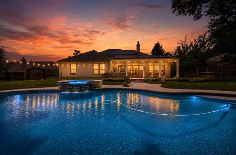 28510 Redwood Cliff Lane