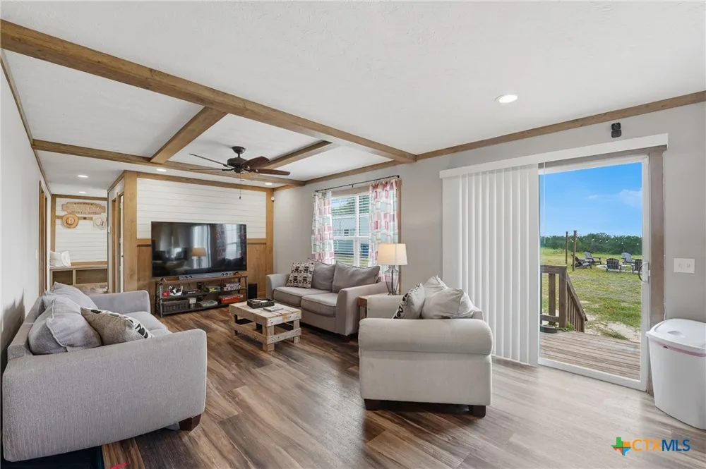 400 Lyon Road Seguin, TX 78155