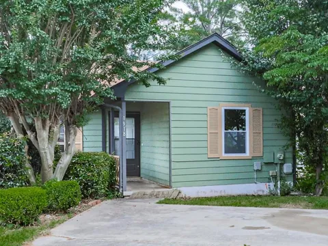 1918 Cornell Way