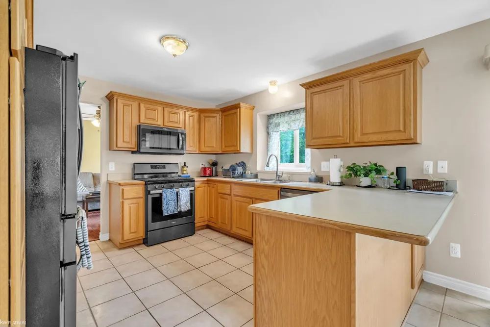 232 LIBERTY AVENUE Marysville City, MI 48040