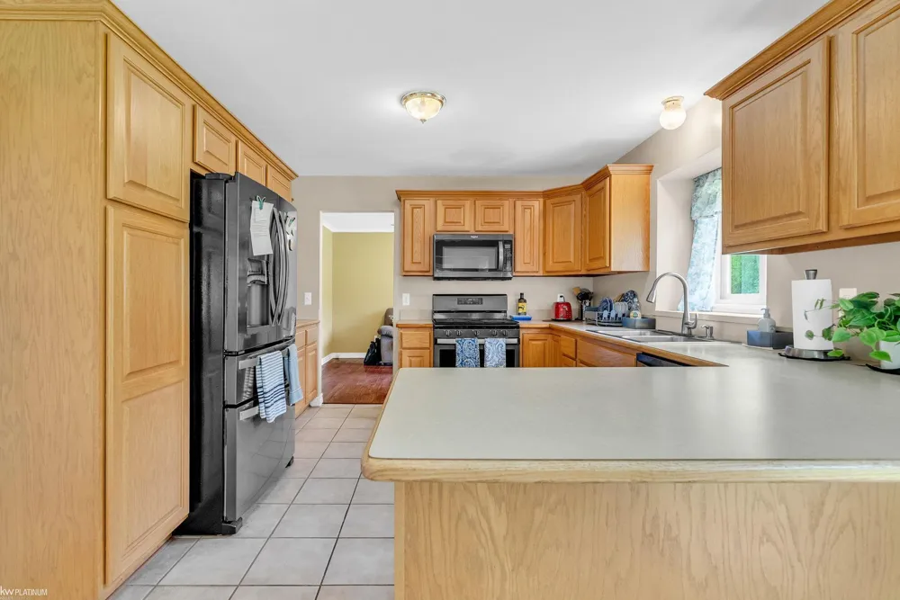 232 LIBERTY AVENUE Marysville City, MI 48040
