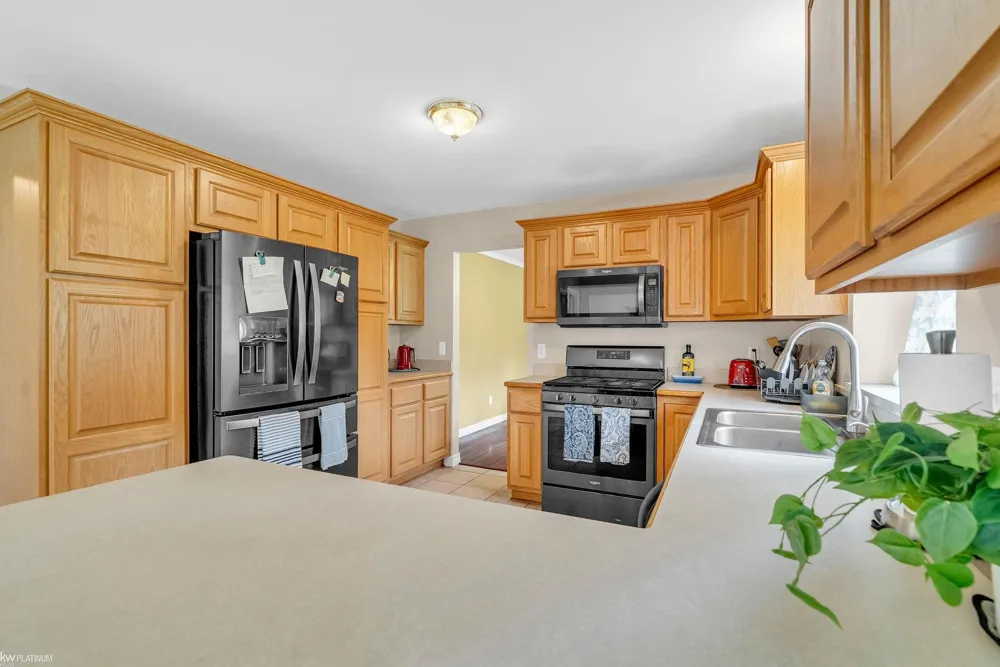 232 LIBERTY AVENUE Marysville City, MI 48040