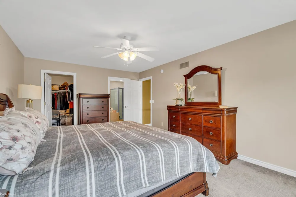 232 LIBERTY AVENUE Marysville City, MI 48040