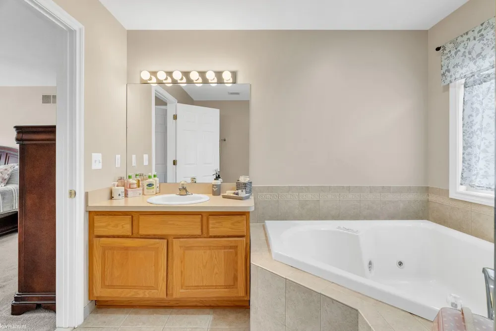 232 LIBERTY AVENUE Marysville City, MI 48040