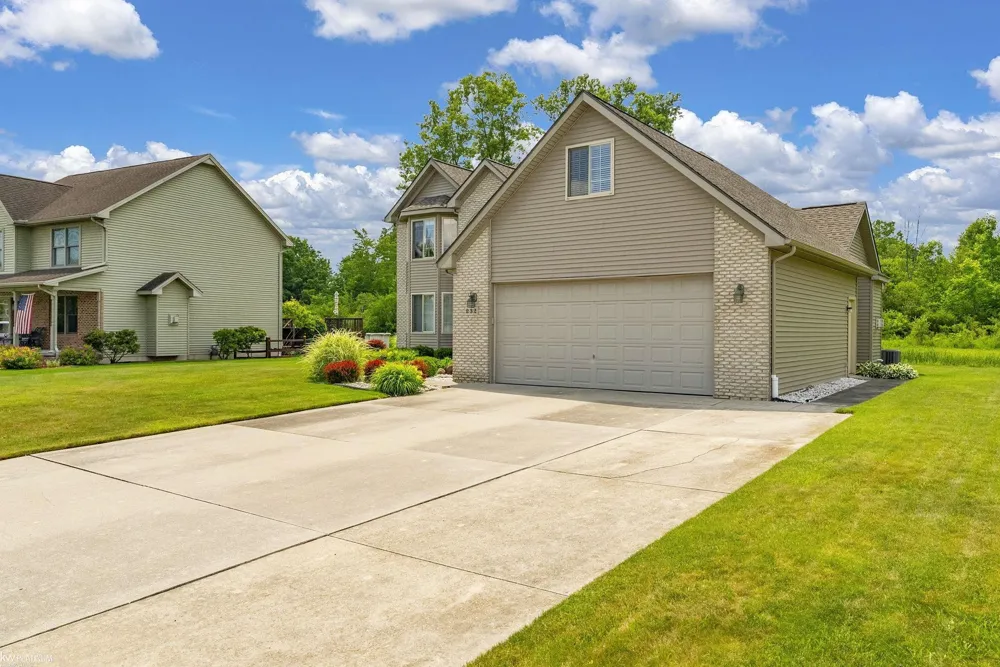 232 LIBERTY AVENUE Marysville City, MI 48040