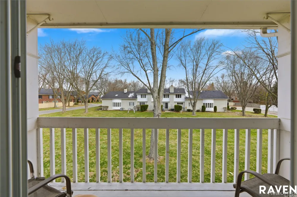 42450 Sheldon Place #212 Clinton Charter Township, MI 48038