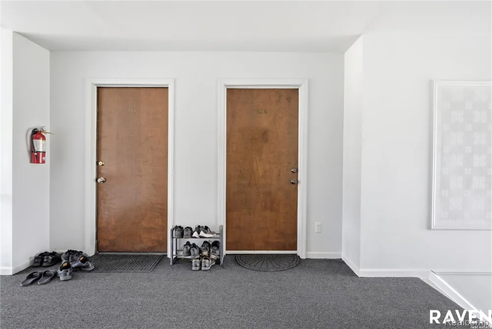 42450 Sheldon Place #212 Clinton Charter Township, MI 48038