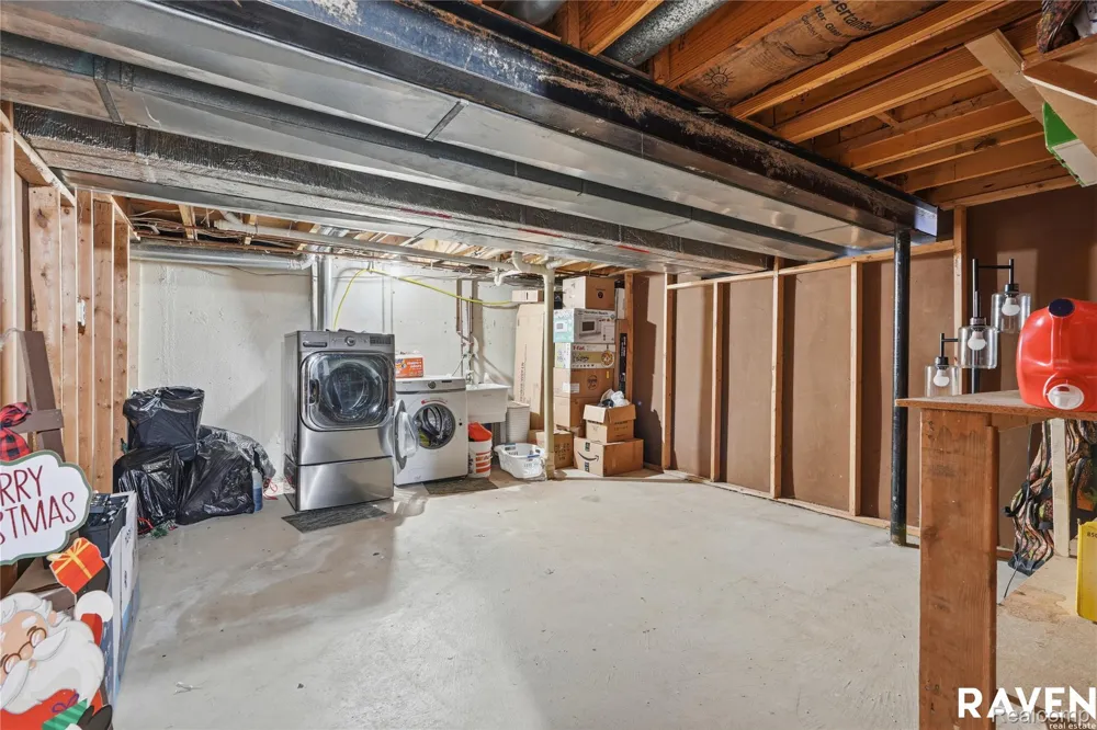 42450 Sheldon Place #212 Clinton Charter Township, MI 48038